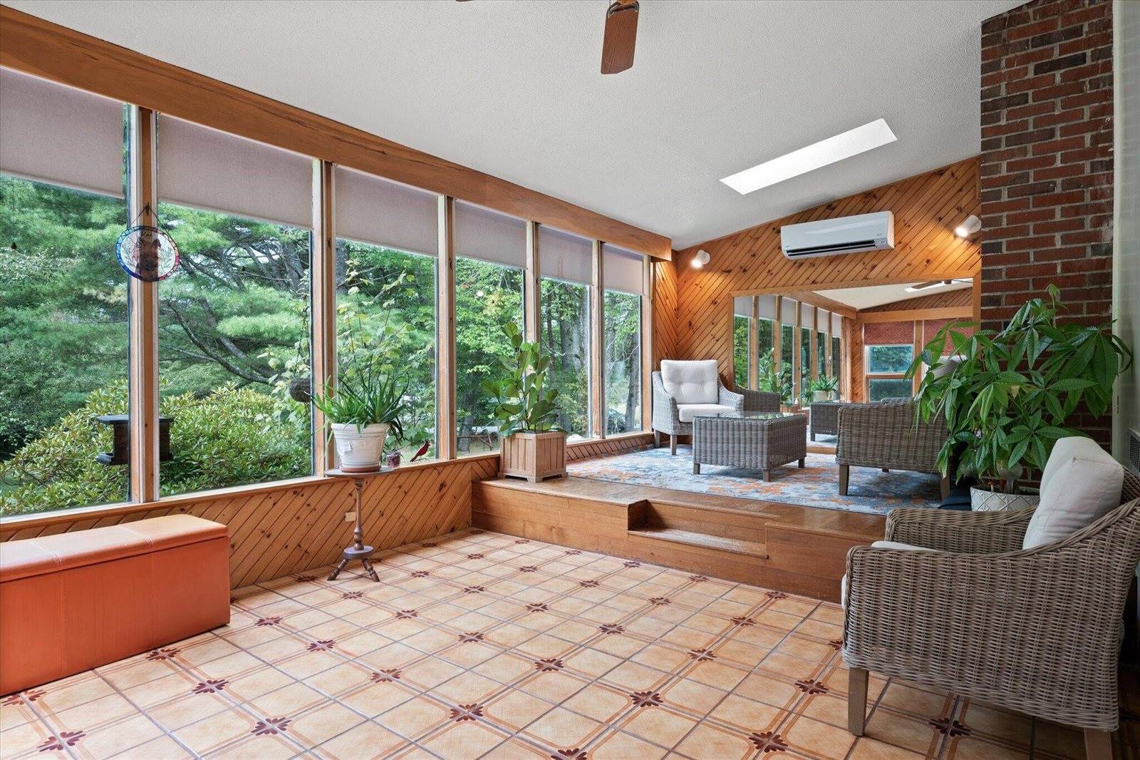 415 Monroe Road, Hampden, ME 04444