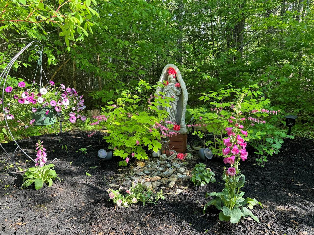 415 Monroe Road, Hampden, ME 04444