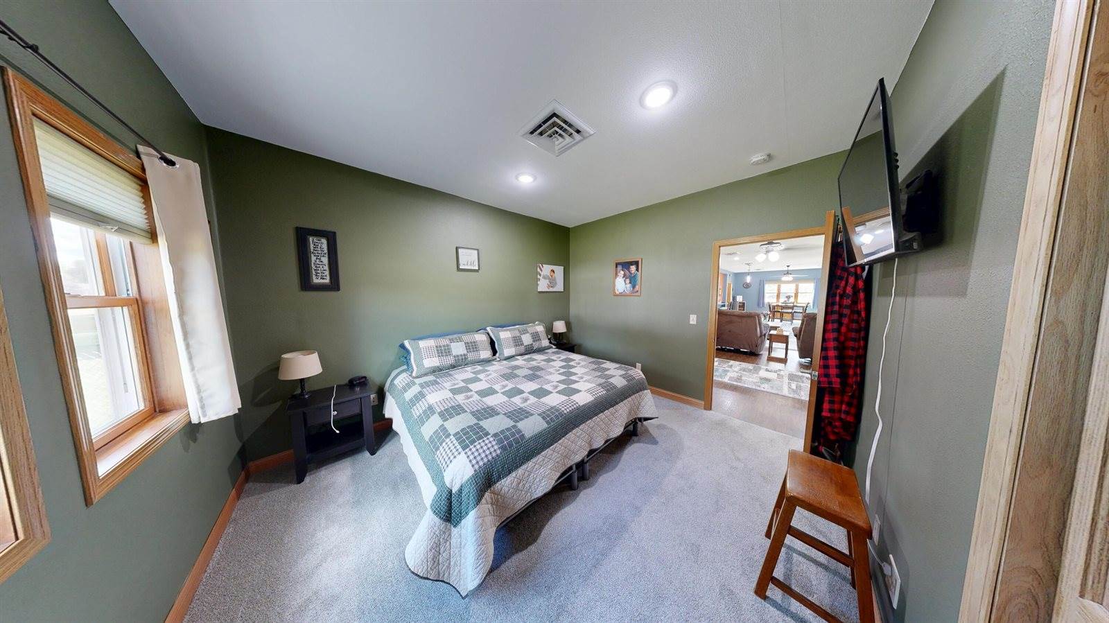 116 East Broadway St, Prairie Du Chien, WI 53821