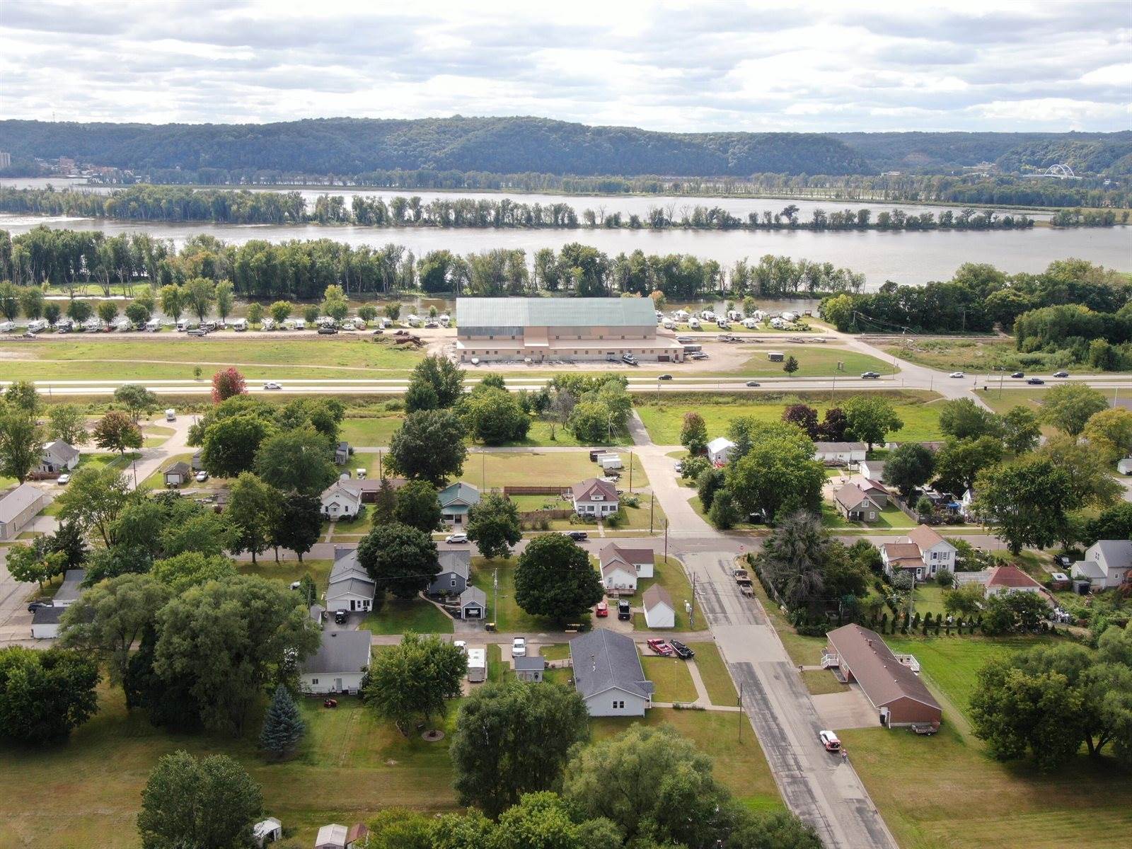 116 East Broadway St, Prairie Du Chien, WI 53821