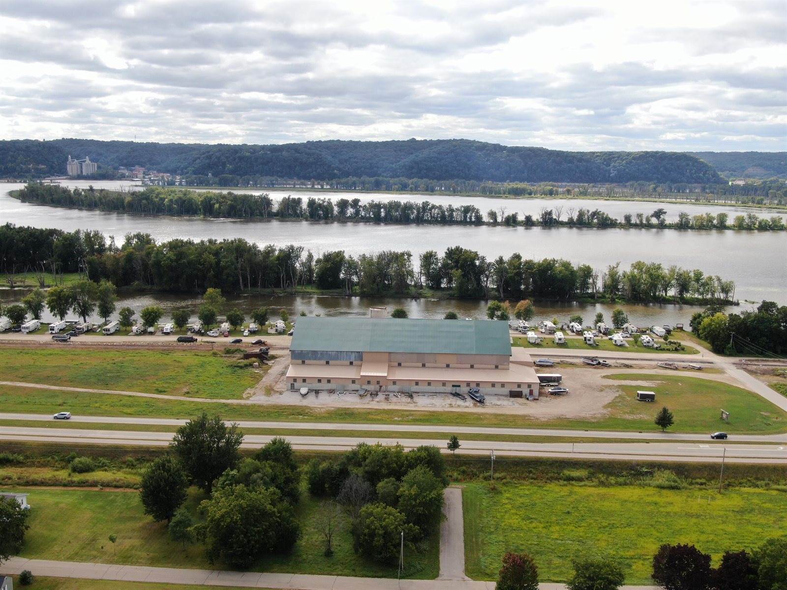 116 East Broadway St, Prairie Du Chien, WI 53821