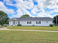 116 East Broadway St, Prairie Du Chien, WI 53821