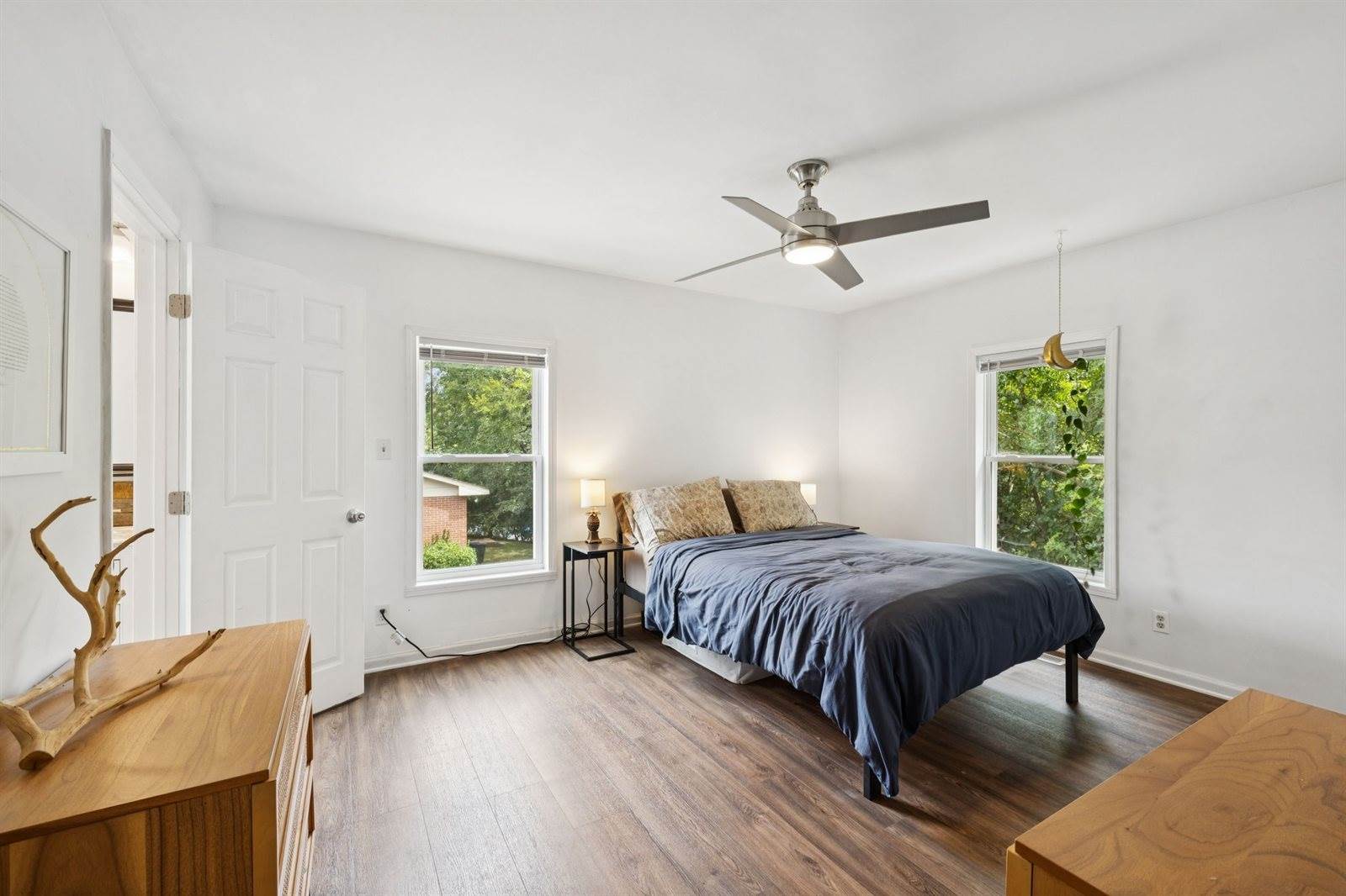 504 Foothill Dr, Nashville, TN 37217