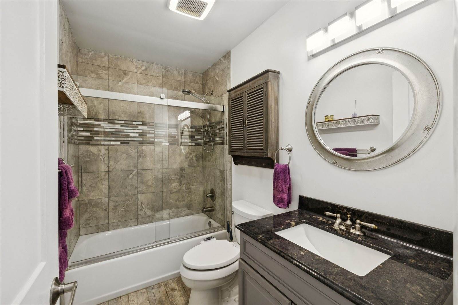 504 Foothill Dr, Nashville, TN 37217