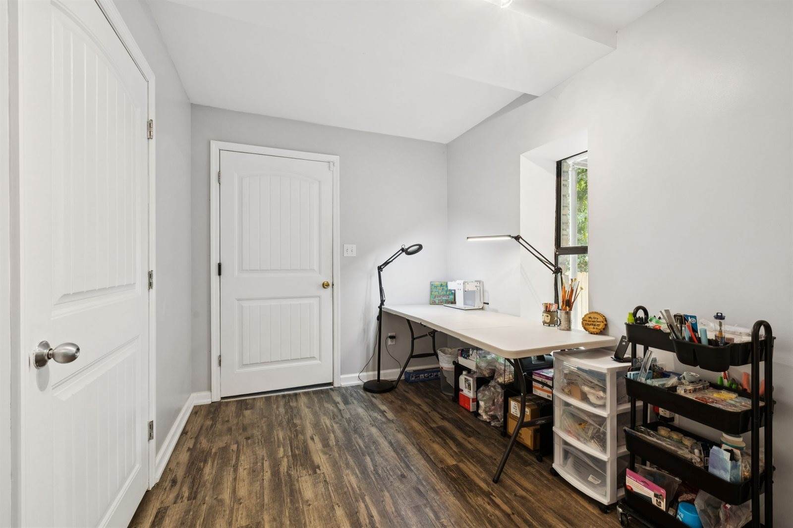 504 Foothill Dr, Nashville, TN 37217