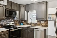 504 Foothill Dr, Nashville, TN 37217