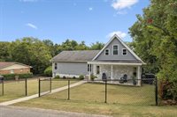 504 Foothill Dr, Nashville, TN 37217