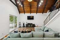 504 Foothill Dr, Nashville, TN 37217