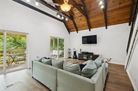 504 Foothill Dr, Nashville, TN 37217