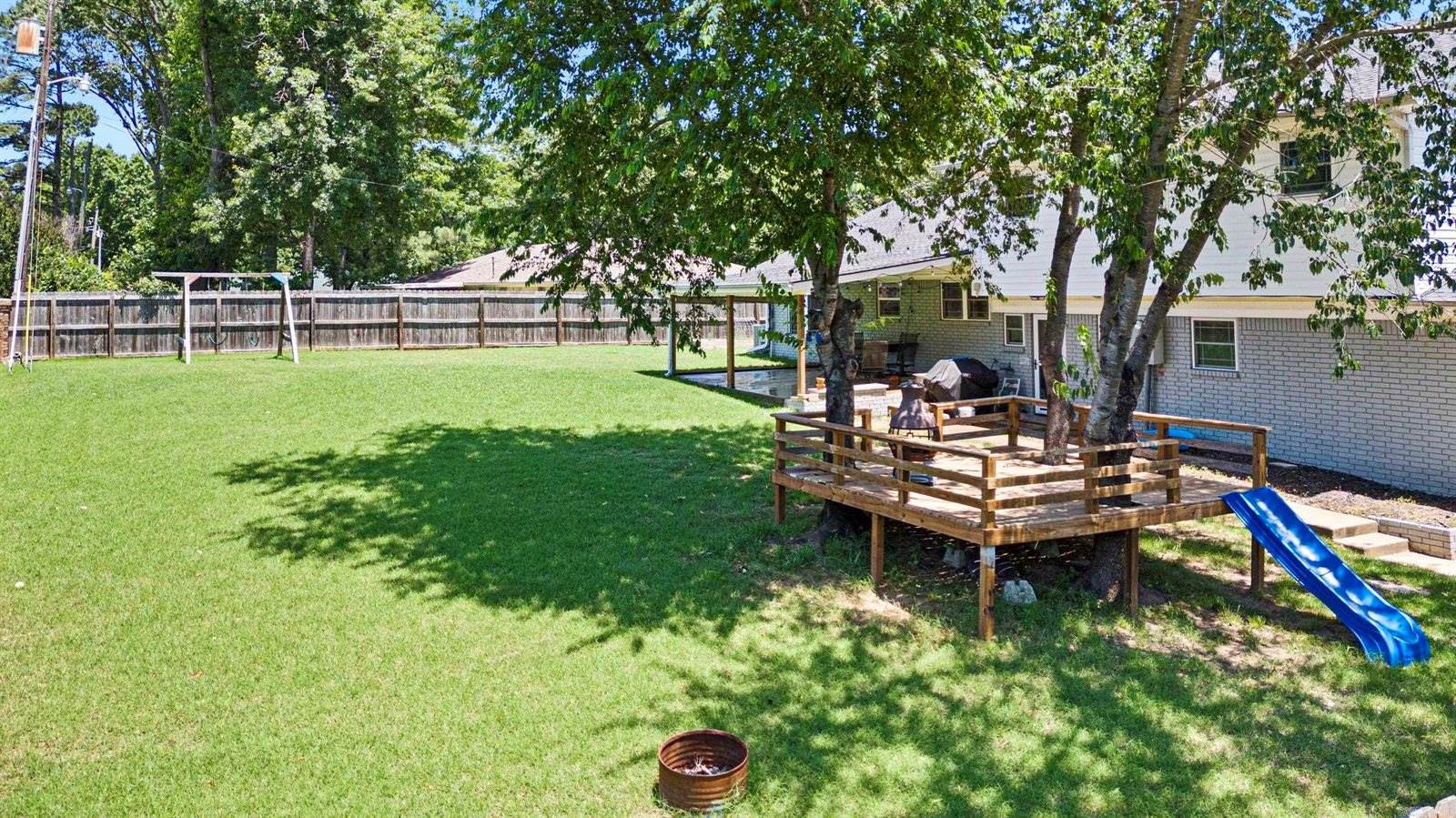 240 S Beaumont Avenue, Russellville, AR 72801