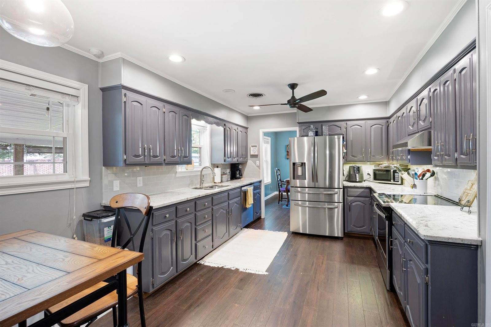 240 S Beaumont Avenue, Russellville, AR 72801