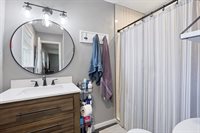 240 S Beaumont Avenue, Russellville, AR 72801