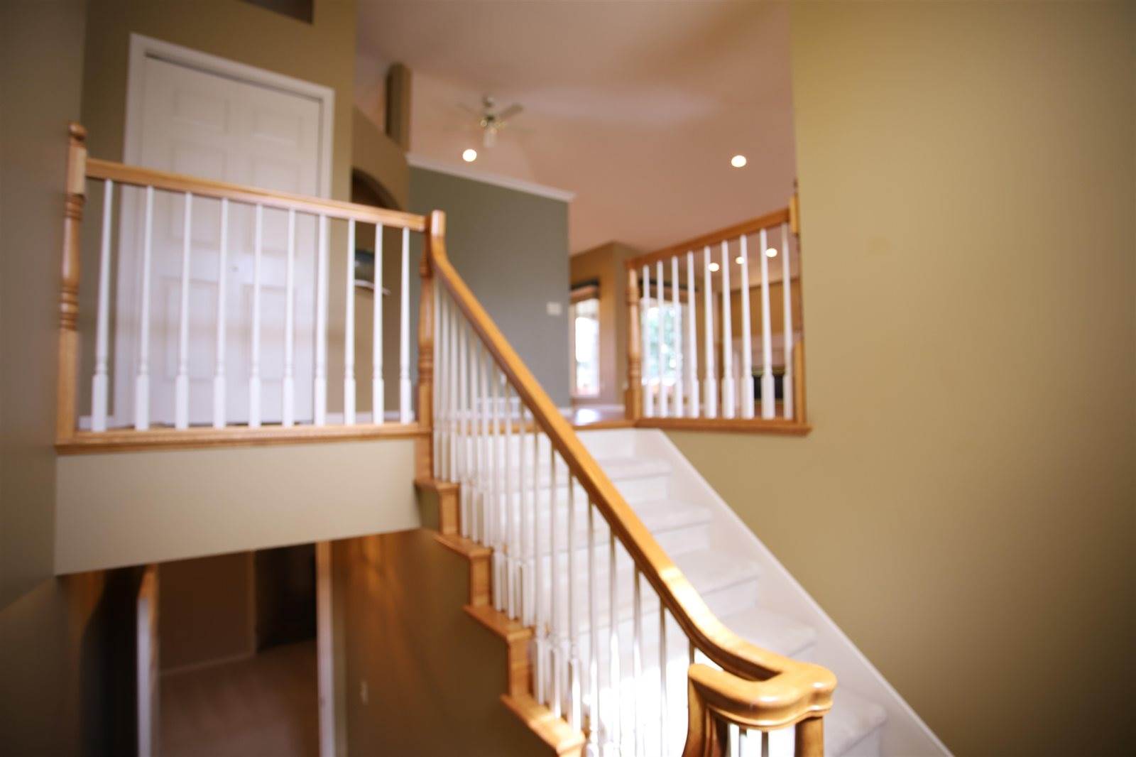 909 15 1/2 Ave SE, Minot, ND 58701