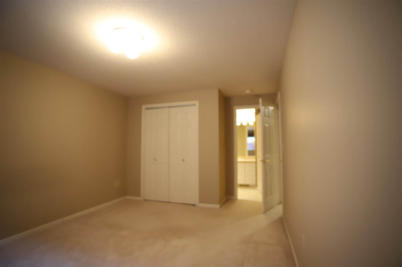 909 15 1/2 Ave SE, Minot, ND 58701