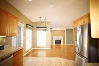 909 15 1/2 Ave SE, Minot, ND 58701