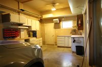 909 15 1/2 Ave SE, Minot, ND 58701