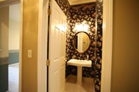 909 15 1/2 Ave SE, Minot, ND 58701