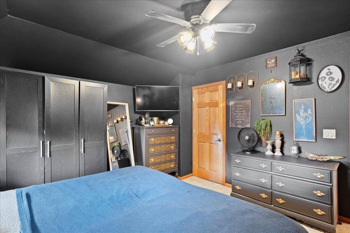 910 S Cedar Avenue, Marshfield, WI 54449