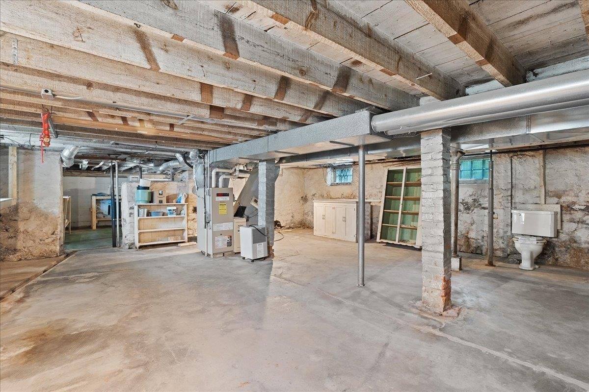 910 S Cedar Avenue, Marshfield, WI 54449