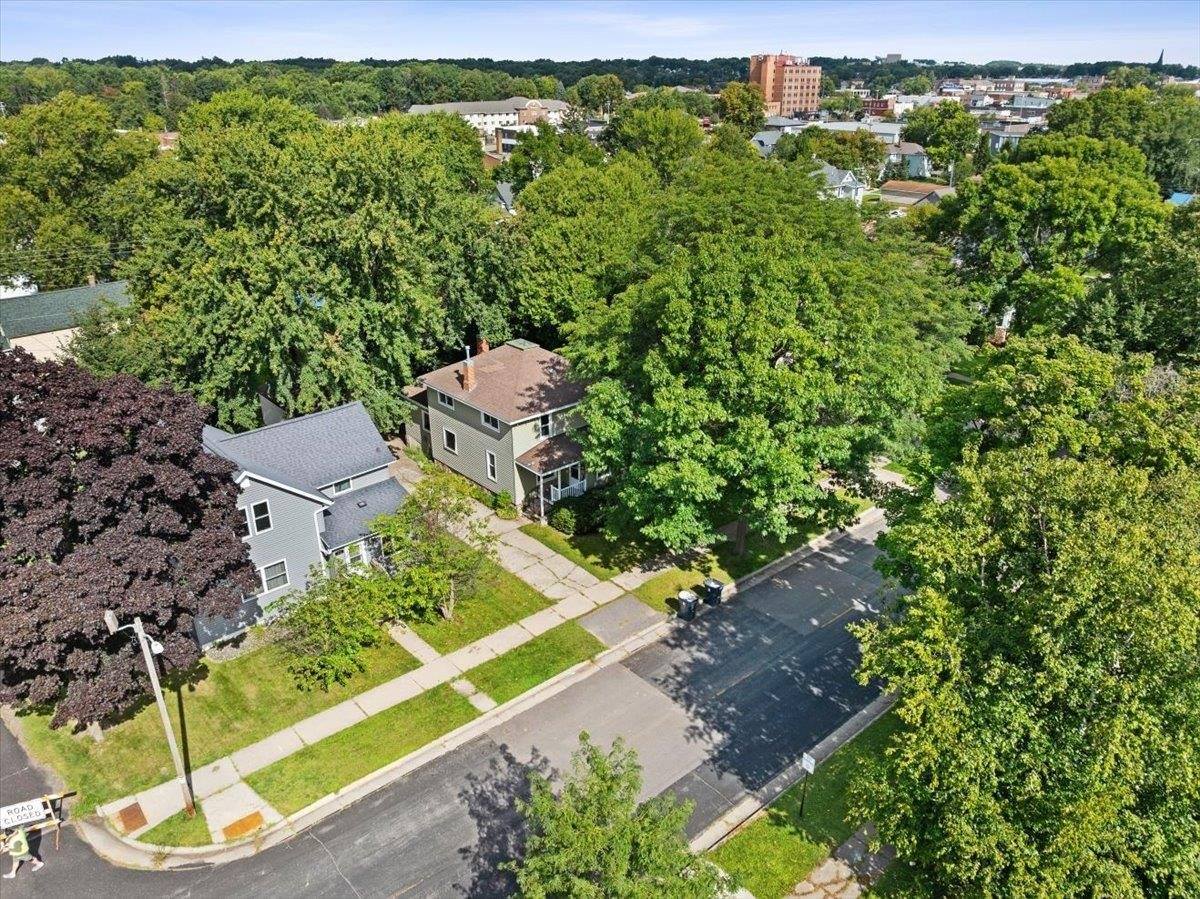 910 S Cedar Avenue, Marshfield, WI 54449