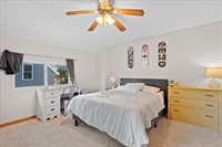 910 S Cedar Avenue, Marshfield, WI 54449