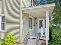 910 S Cedar Avenue, Marshfield, WI 54449