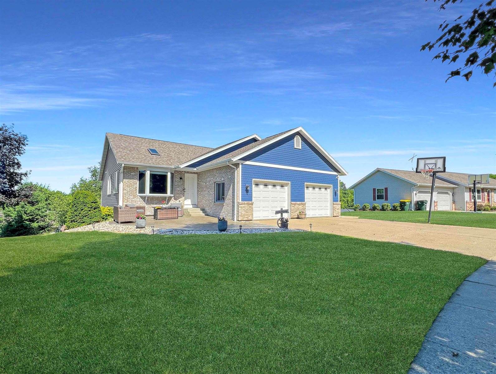 2207 Winfield, Reedsburg, WI 53959