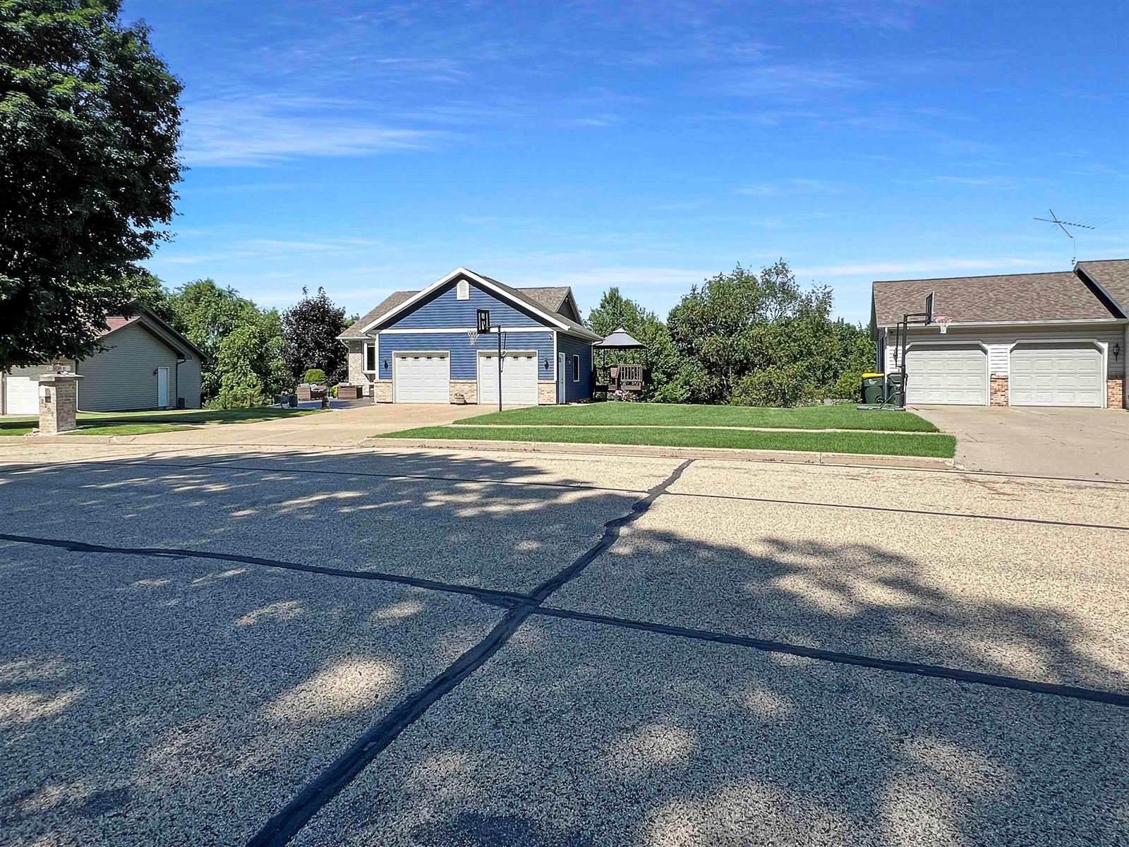 2207 Winfield, Reedsburg, WI 53959
