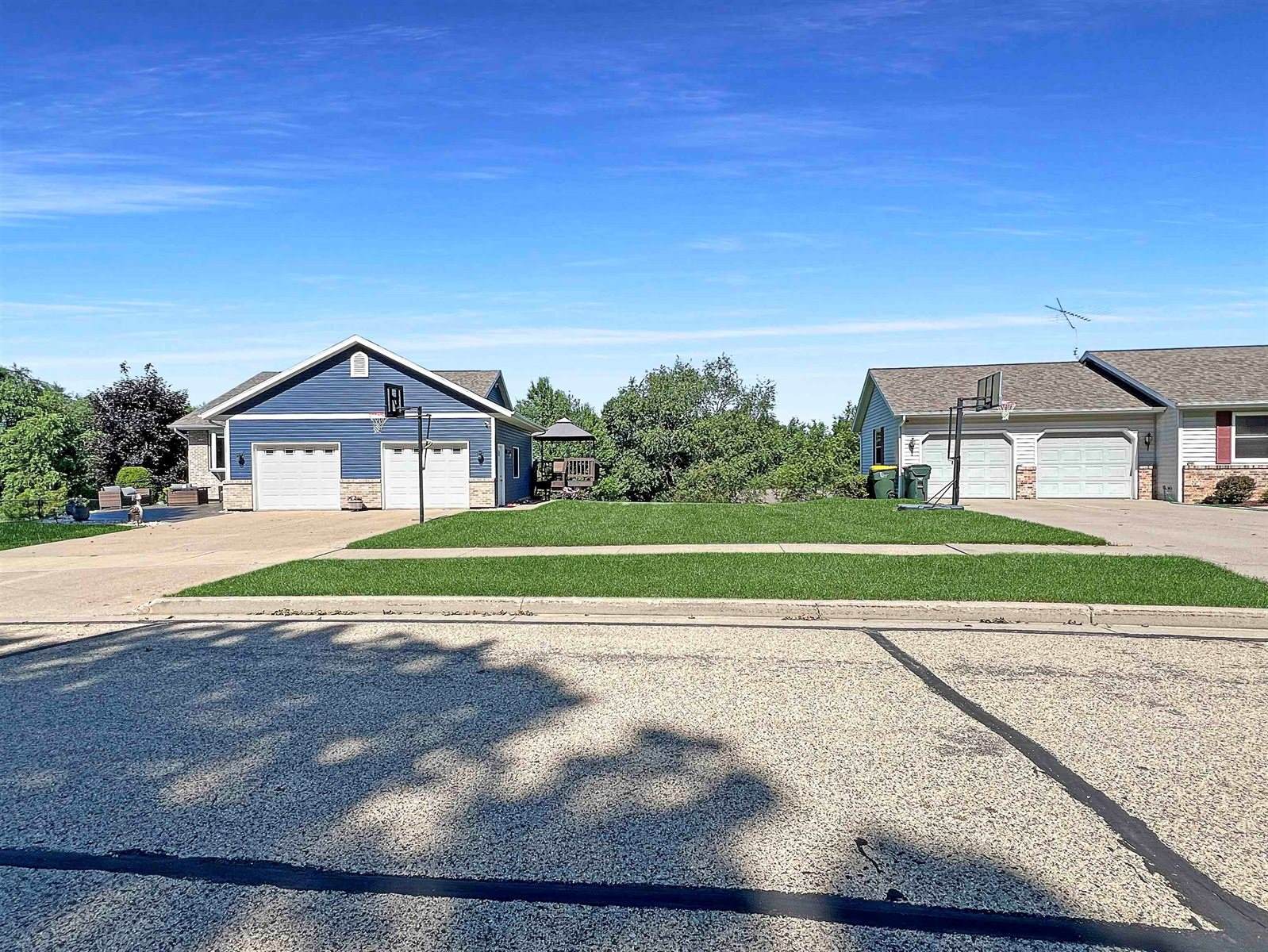 2207 Winfield, Reedsburg, WI 53959