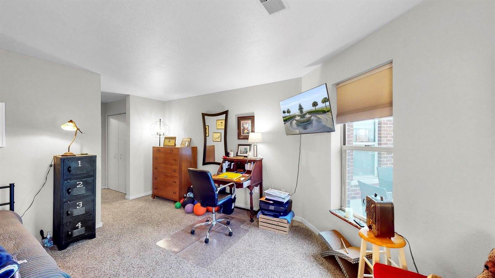 118 South Washington Street, Green Bay, WI 54301