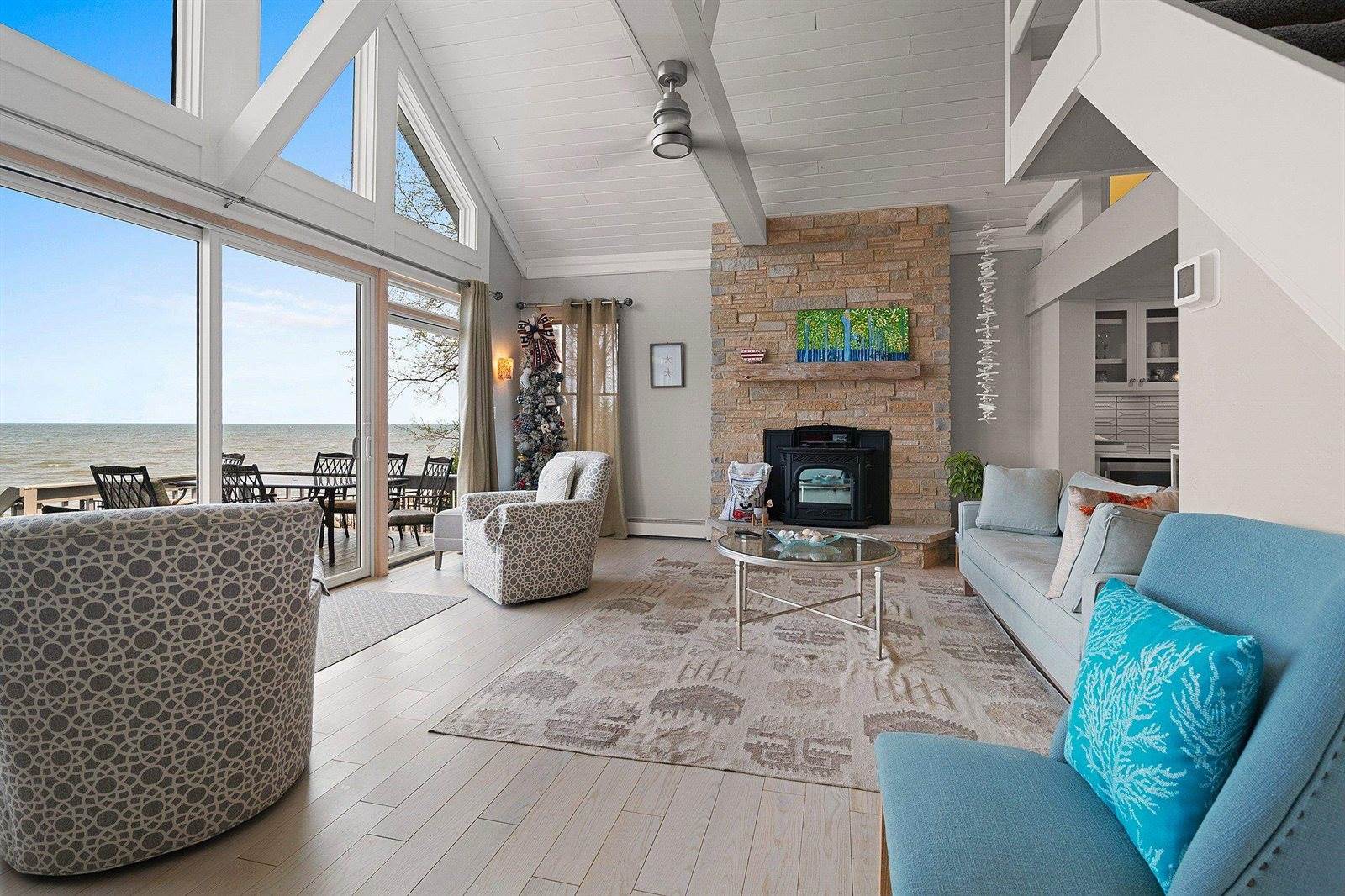 4399 Anapaula Lane, Green Bay, WI 54311