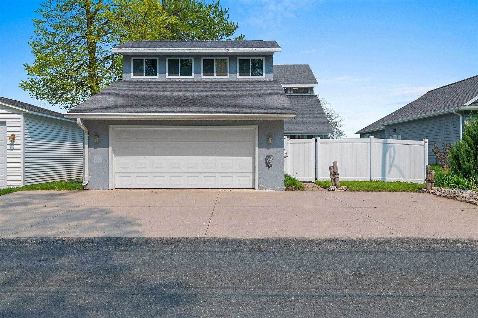 4399 Anapaula Lane, Green Bay, WI 54311