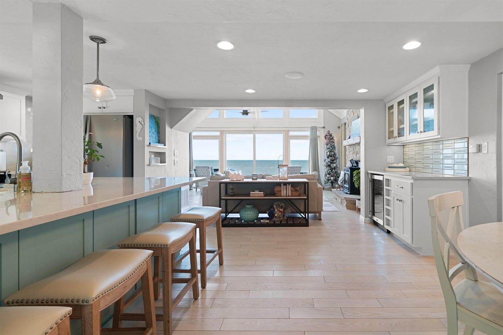 4399 Anapaula Lane, Green Bay, WI 54311