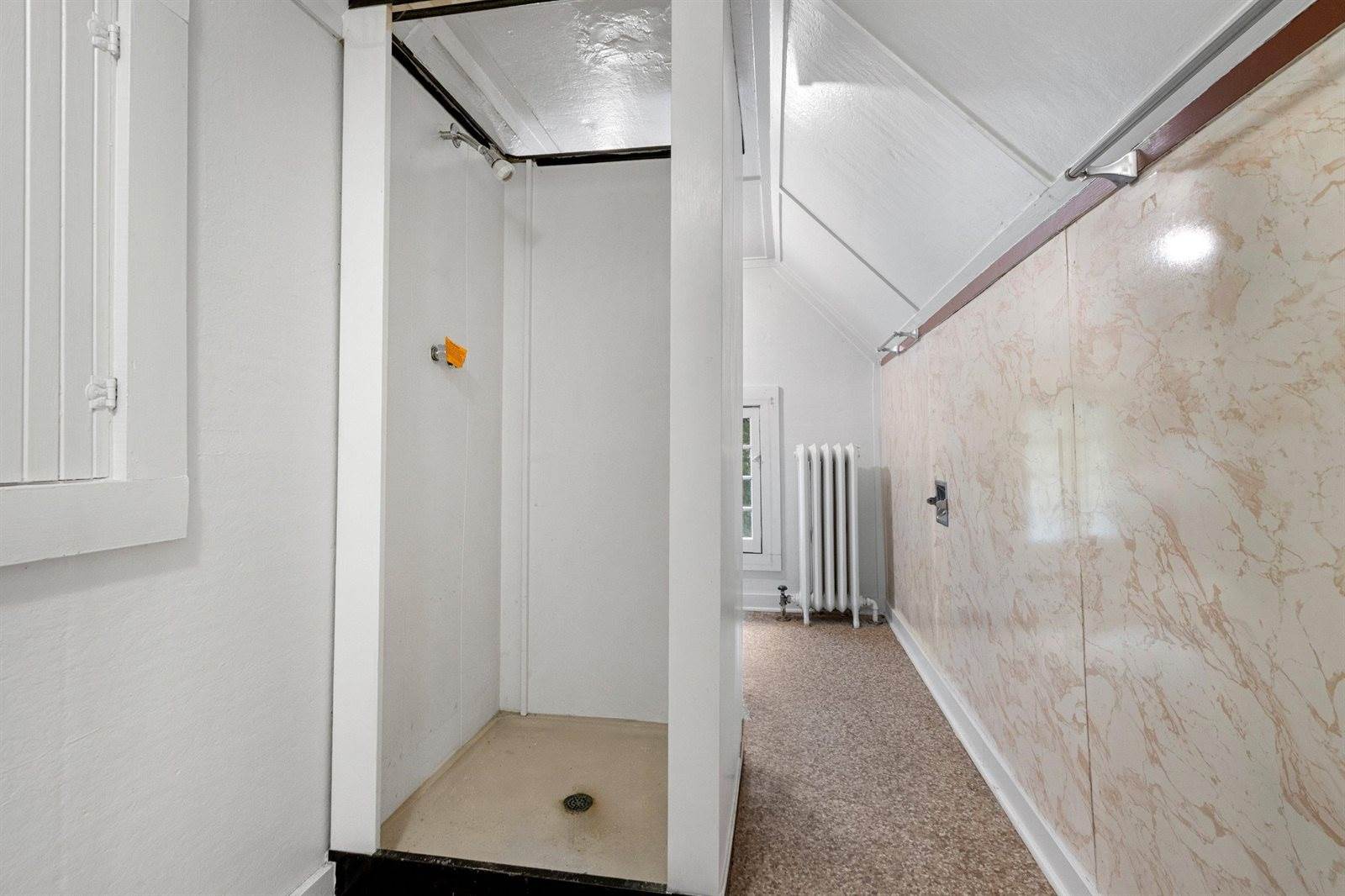 1115 South Monroe Avenue, Green Bay, WI 54301