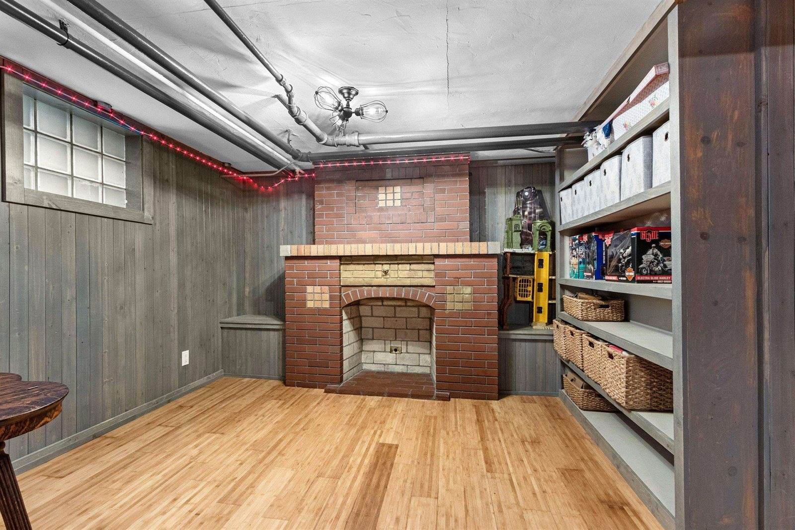 1115 South Monroe Avenue, Green Bay, WI 54301