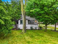 1115 South Monroe Avenue, Green Bay, WI 54301