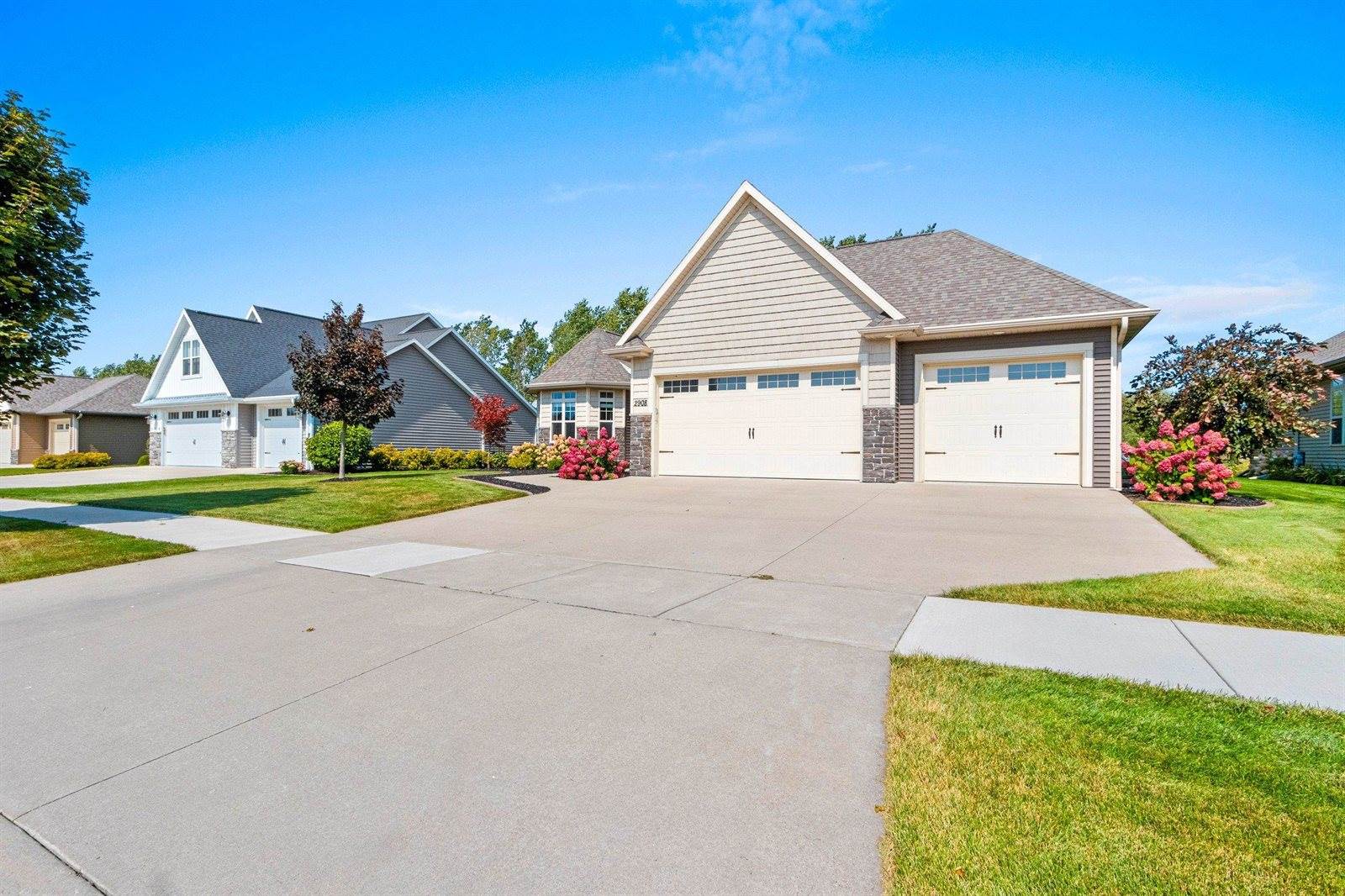 2908 Gardenia Drive, Appleton, WI 54913