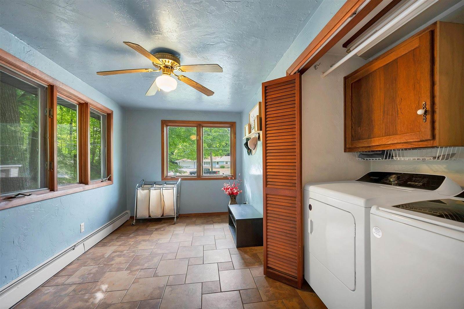 343 Swiss Hill Drive, Green Bay, WI 54302