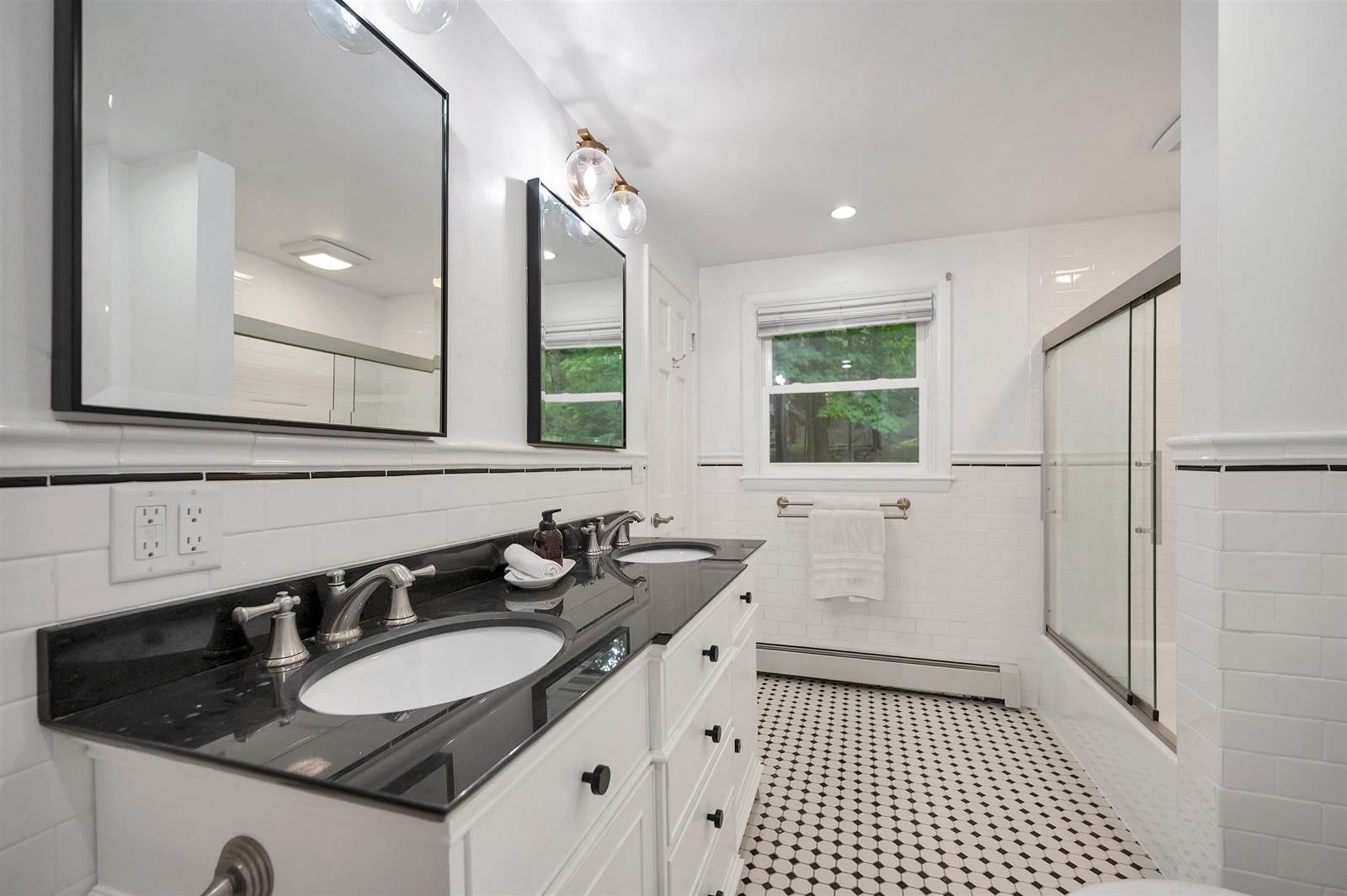 343 Swiss Hill Drive, Green Bay, WI 54302