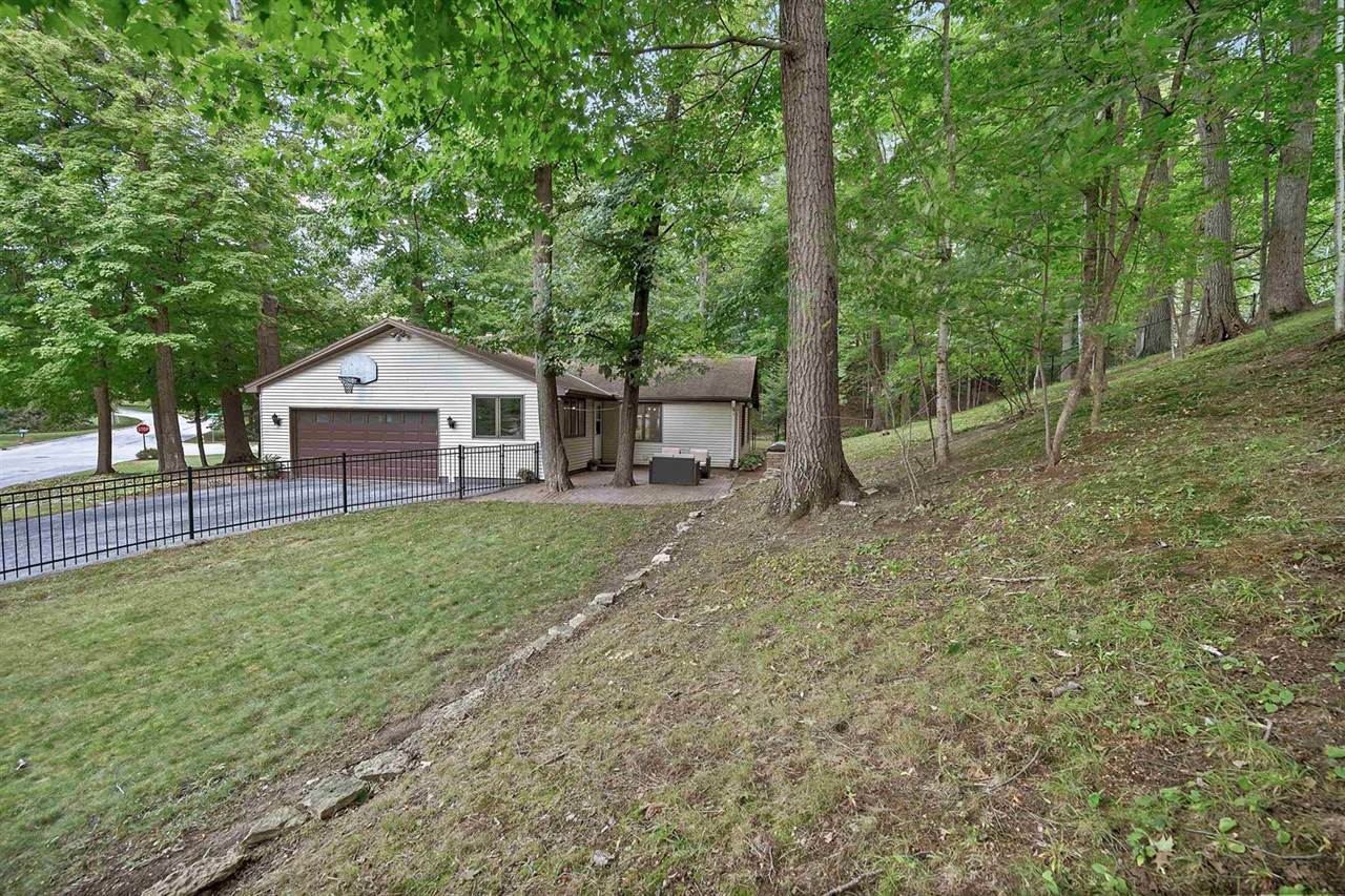 343 Swiss Hill Drive, Green Bay, WI 54302