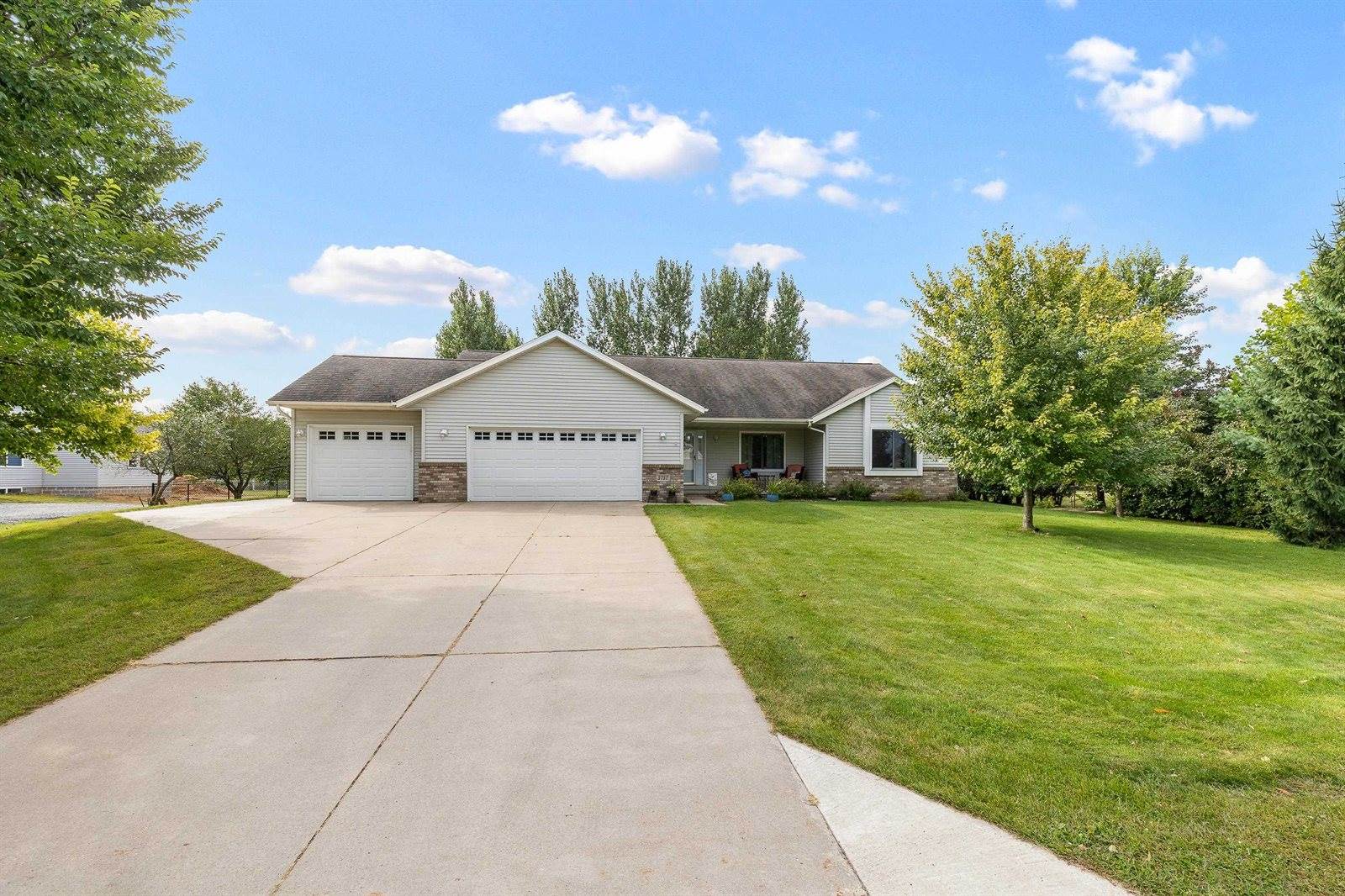 5757 Kingfisher Drive, Stevens Point, WI 54482
