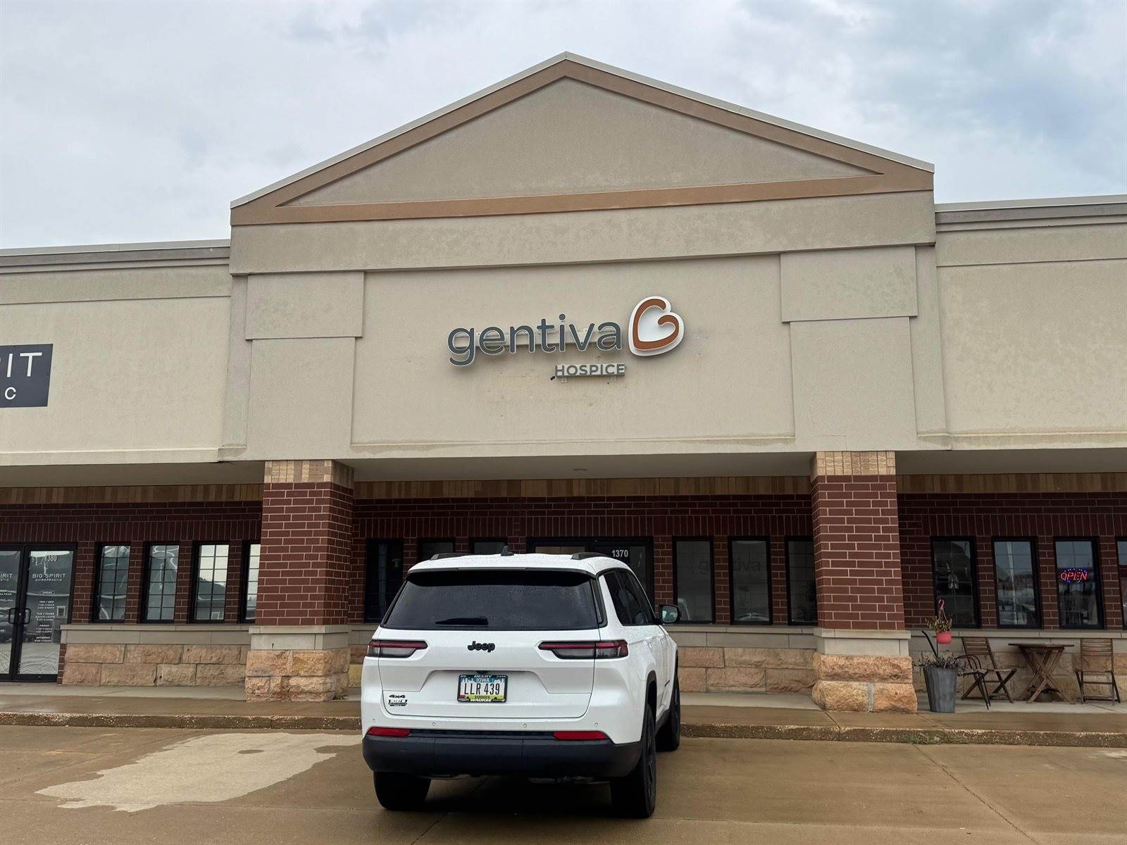 1310-1420 Lake St, Spirit Lake, IA 51360