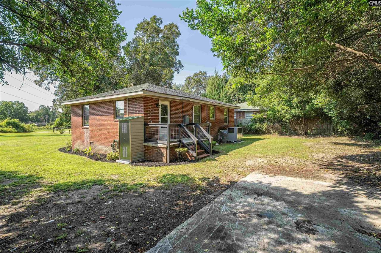 2113 Axson, Cayce, SC 29033