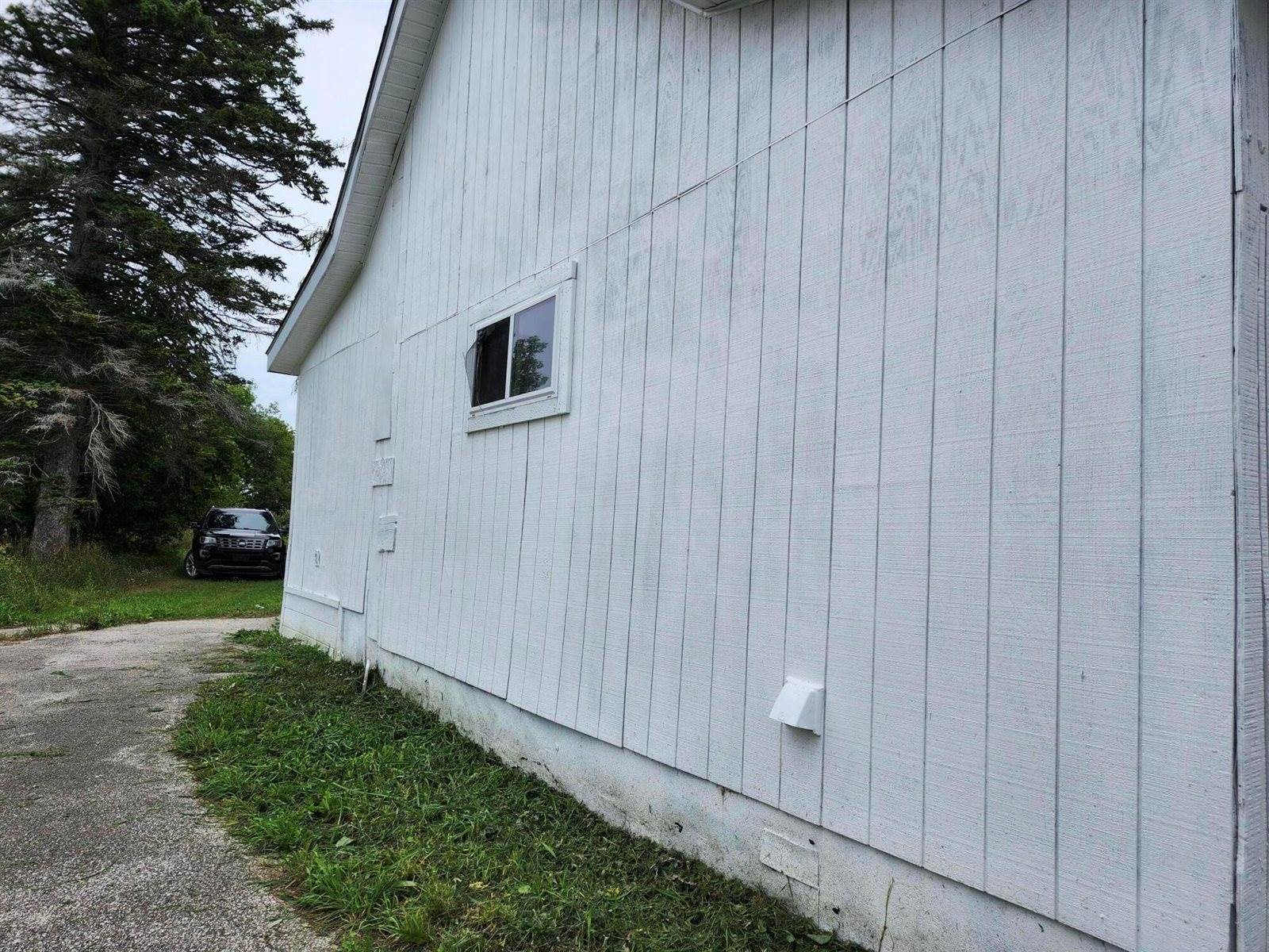 4919 North Victory Corner Road, Ludington, MI 49431