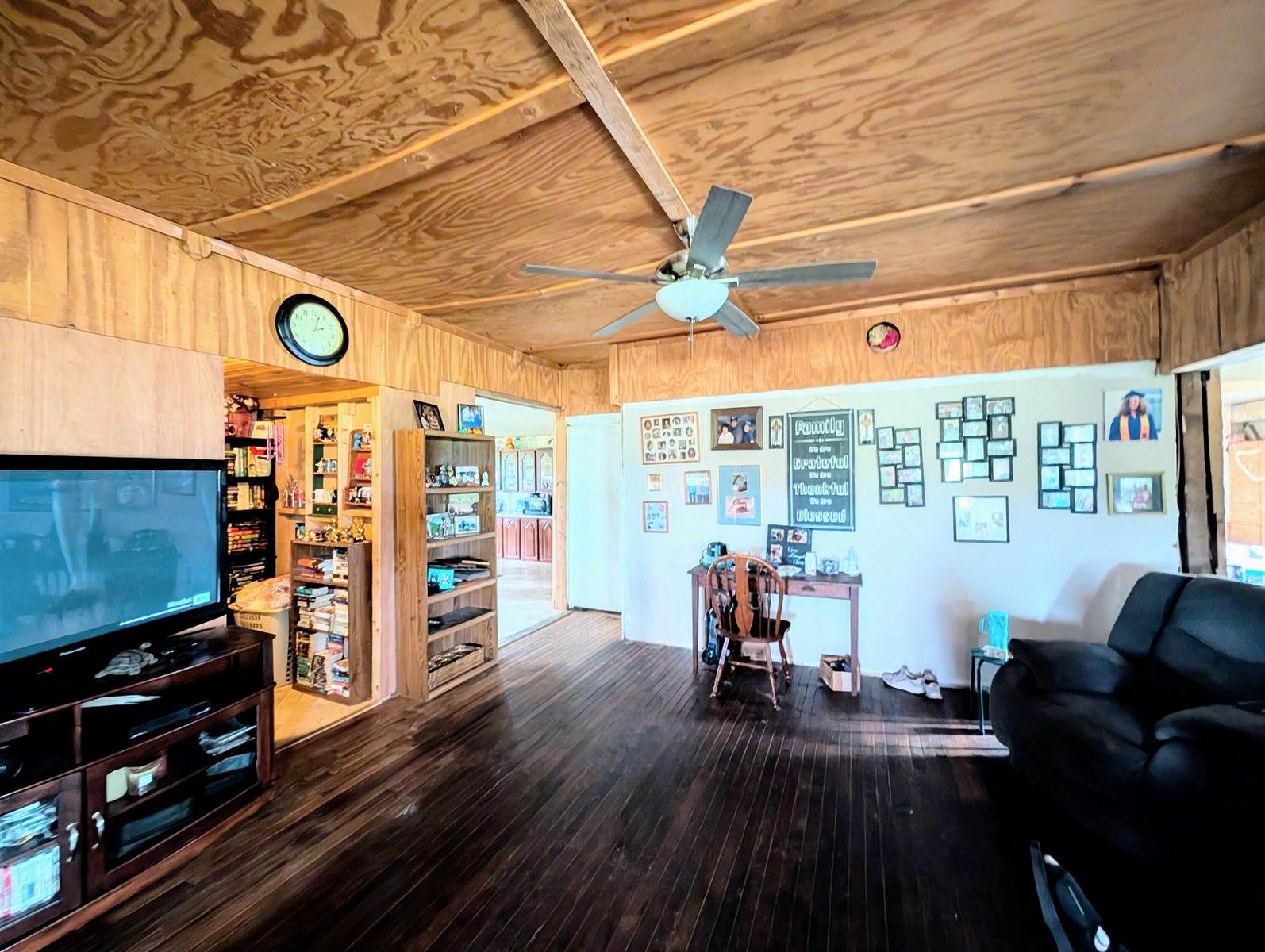 4919 North Victory Corner Road, Ludington, MI 49431