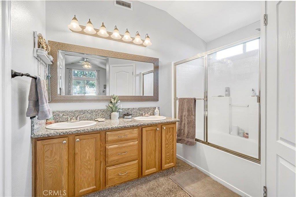 2200 Hanson Avenue, Clovis, CA 93611