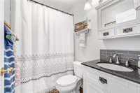 2200 Hanson Avenue, Clovis, CA 93611