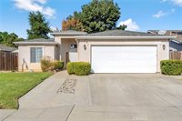 2200 Hanson Avenue, Clovis, CA 93611