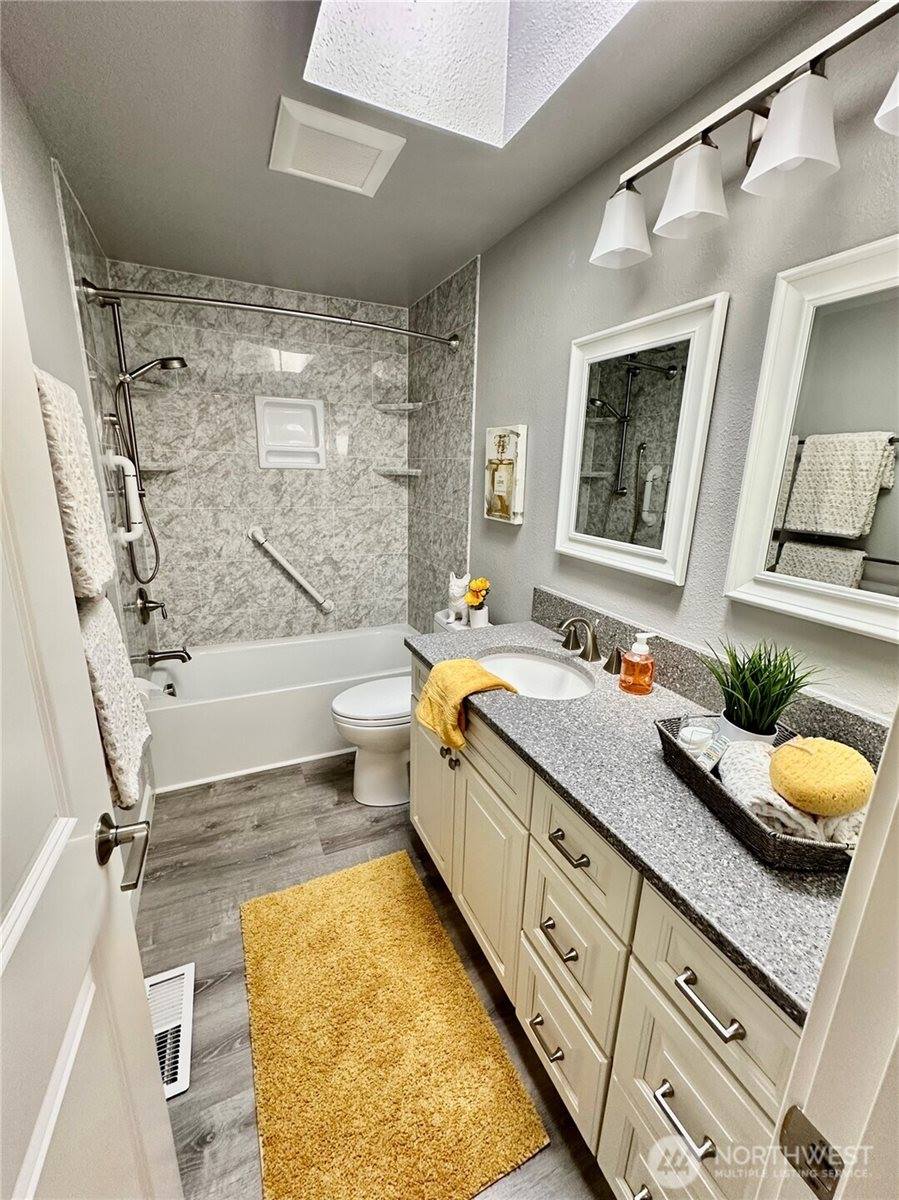 4223 60th Avenue SW, Olympia, WA 98512