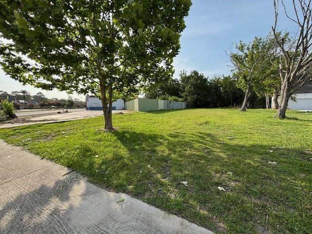 1702 Carolina Street, Baytown, TX 77520